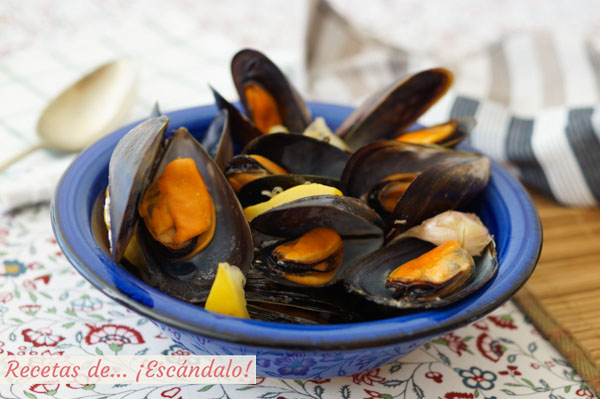 Como cocer mejillones al vapor con limon y pimienta. Riquisimos y faciles