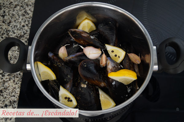 Mejillones al vapor