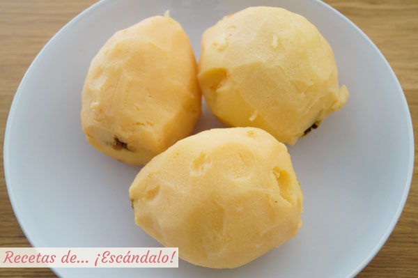 Membrillos pelados