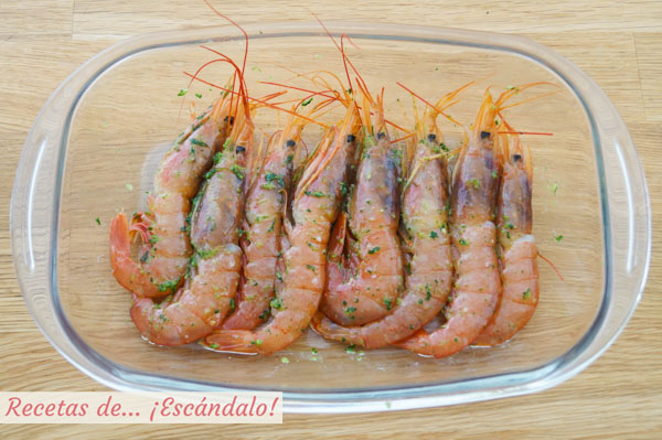 Gambas al horno con majado de ajo y perejil