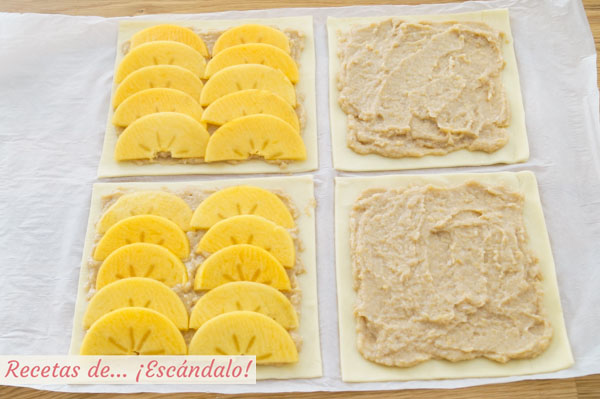 Tarta de hojaldre y kaki