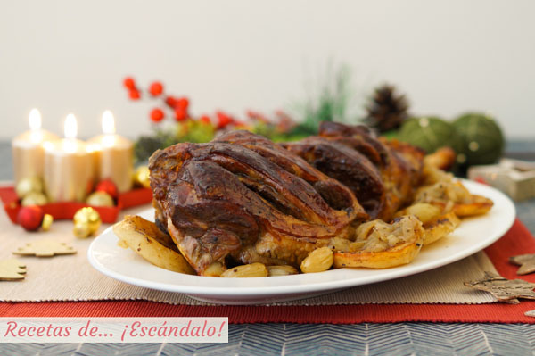 Receta de pierna de cordero al horno con patatas y uvas