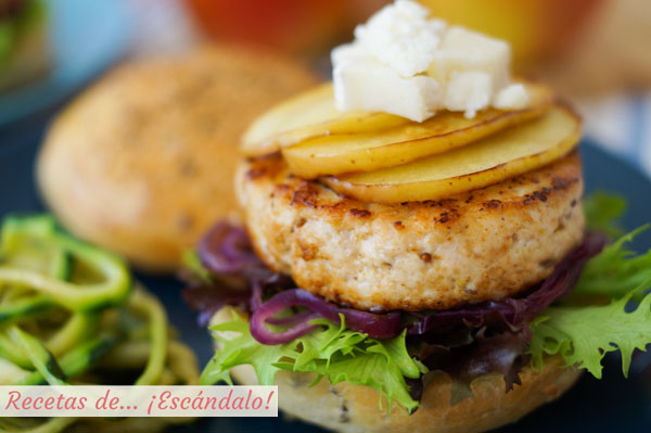 Como hacer hamburguesas de pollo con manzana a la plancha, queso de cabra y pan casero