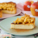 Tarta de queso con manzana