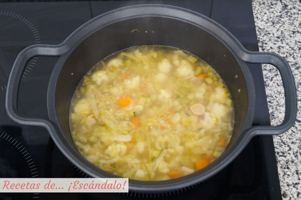 Como hacer sopa de verduras casera