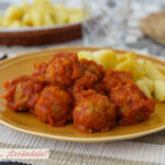 Albóndigas de carne con salsa de tomate