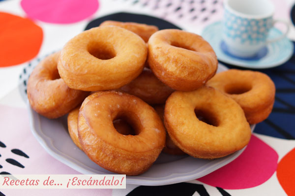 Como hacer donuts caseros tiernos y deliciosos. Receta sencilla paso a paso