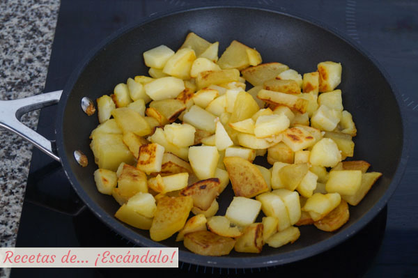 Patatas salteadas