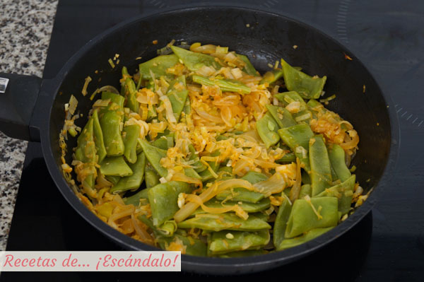 Sofrito para huevos a la flamenca