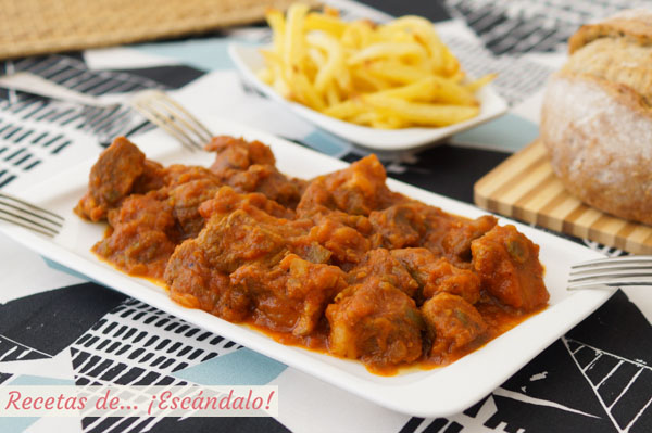 Receta de magro con tomate, una tapa o aperitivo tradicional