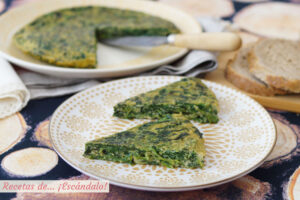 Tortilla de espinacas frescas, muy rica y sencilla