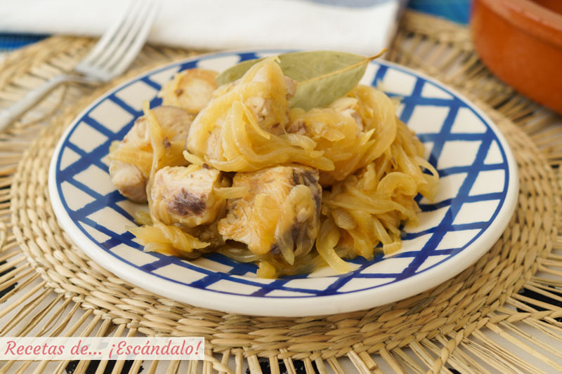 Bonito encebollado, delicioso y facil