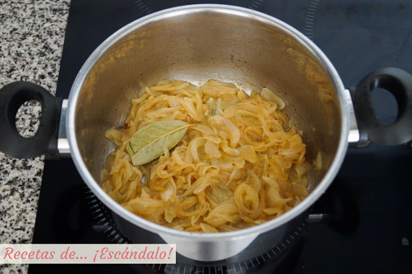 Sofrito para bonito encebollado