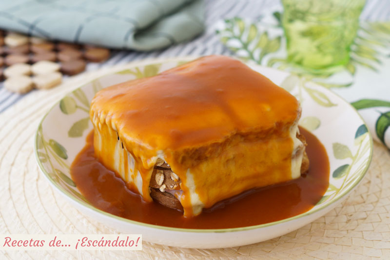 Francesinha, el contundente sandwich tipico de Oporto
