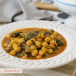 Potaje de garbanzos con acelgas