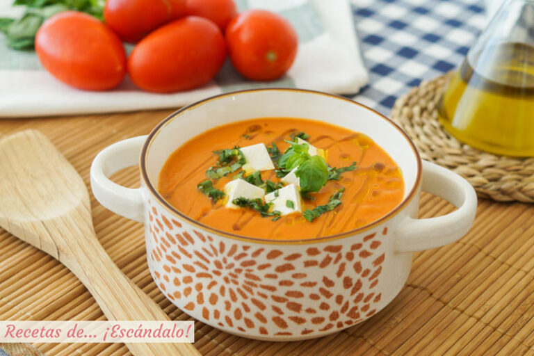 Receta de sopa de tomate, caliente o fría y muy fácil