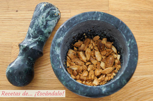 Almendras machacadas