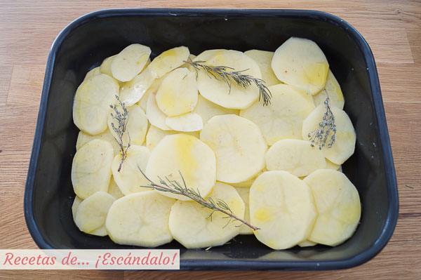 Patatas y cebolla para guarnicion
