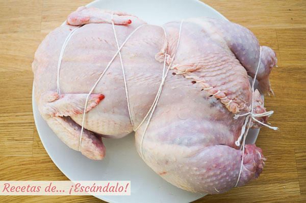 Pollo relleno bridado
