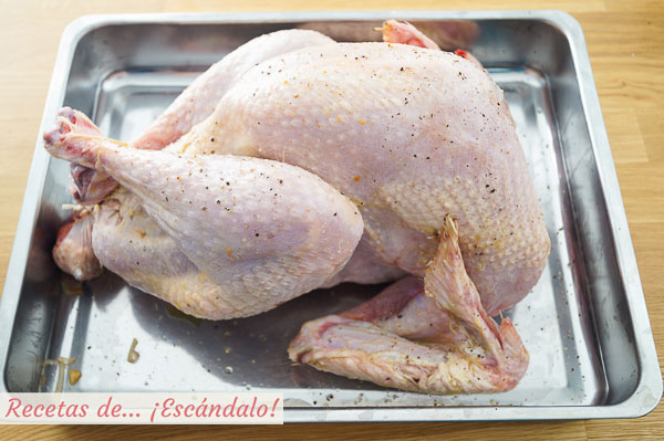Pavo relleno al horno asado