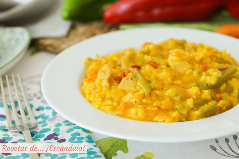 Arroz caldoso con pollo y verduras en Thermomix, ¡la receta más sabrosa!