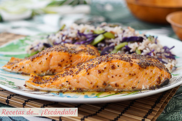 Receta de salmon al horno con salsa de mostaza y miel y arroz blanco con verduras