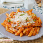 Macarrones con atún y tomate