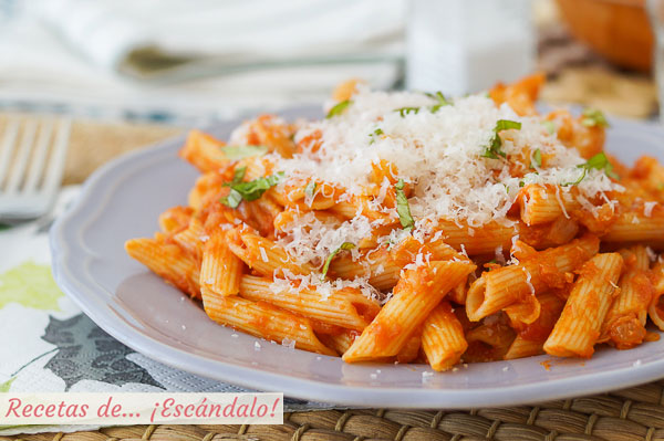 Receta de macarrones con atun y tomate, ricos y faciles