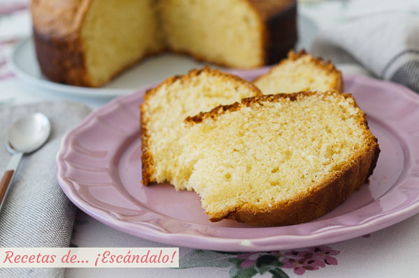 Receta de bizcocho de yogur con Thermomix, el mas sencillo y esponjoso
