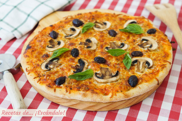 Masa de pizza en Thermomix. Casera, riquísima y fácil