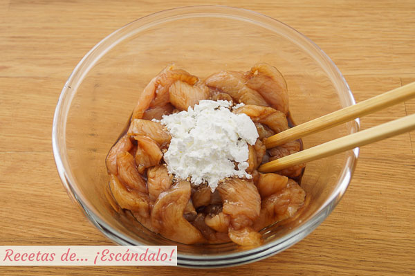 Pollo chow mein