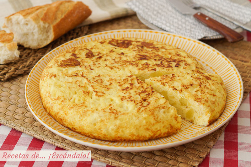 Tortilla de patatas en Thermomix, con o sin cebolla y trucos para cuajarla