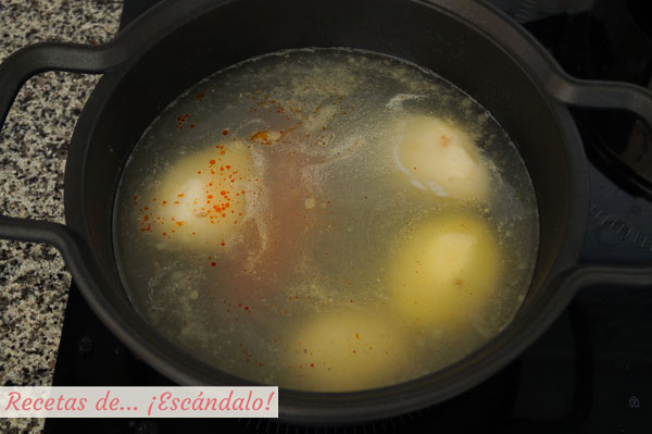 Patatas y chorizo gallegos para lacon con grelos