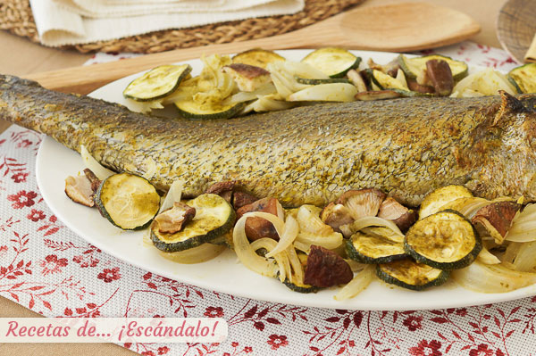 Receta de corvina al horno con verduras y setas y alino de mostaza y alcaparras