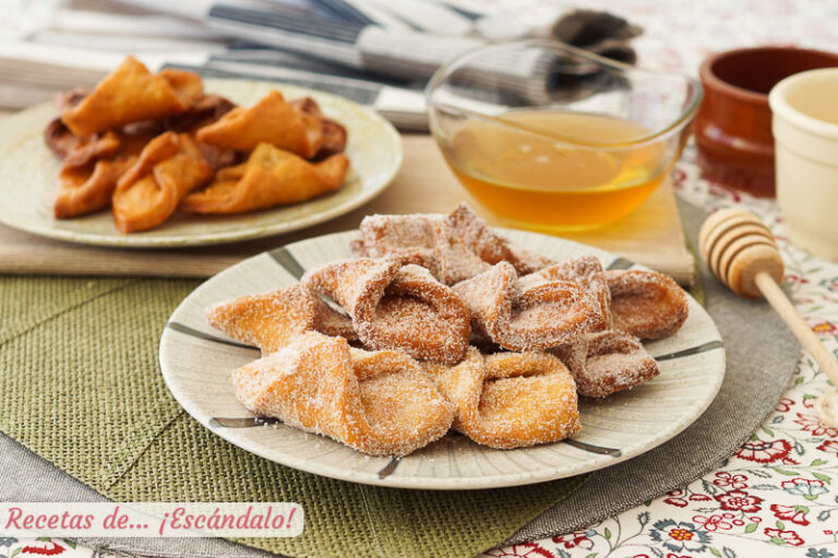 Receta tradicional de pestiños caseros con miel o azúcar y canela