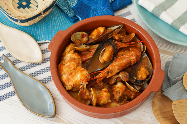 Como hacer zarzuela de pescado y marisco, un plato muy especial y exquisito