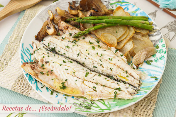 Como hacer lubina al horno con patatas, verduras y setas, jugosa y facil