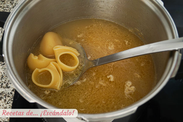Sopa de galets o tiburones