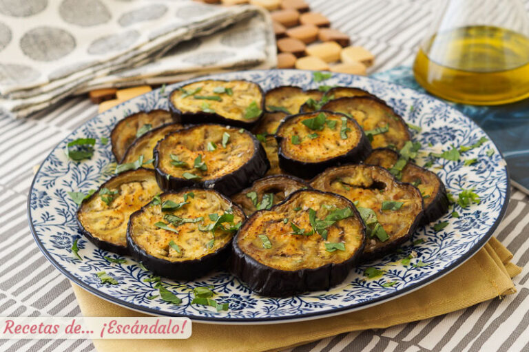 Berenjenas asadas al horno, tiernas y deliciosas