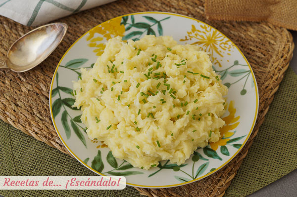 Como hacer colcannon irlandes, un pure de patatas, col y mantequilla delicioso