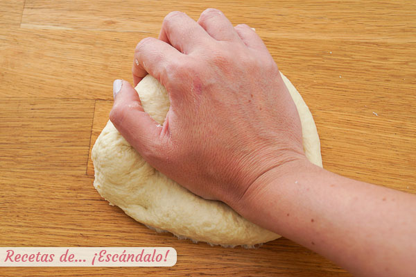 Como amasar masa de pizza