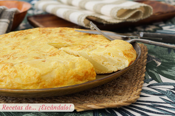 Receta de tortilla de patatas con microondas, con poco aceite y muy sabrosa y facil