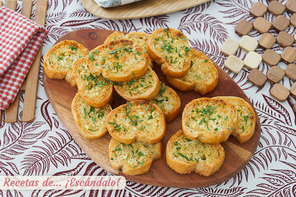 Como hacer pan de ajo al horno con o sin queso, crujiente y delicioso