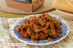 Judías verdes con tomate y jamón, un plato tradicional muy sencillo y rico