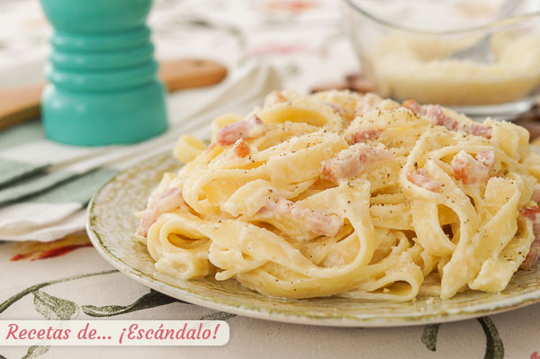 Receta de salsa carbonara con Thermomix, la version con nata, muy cremosa