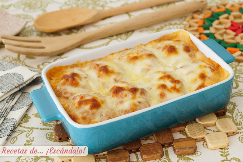 Huevos rellenos de atun con bechamel al horno, riquisimos