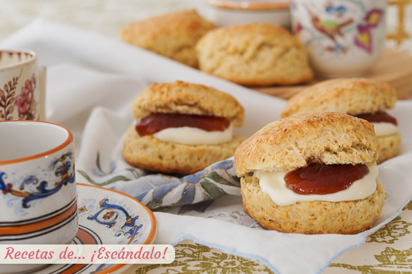 Receta de scones, unos panecillos dulces con aroma a mantequilla