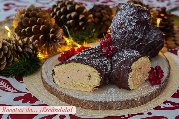 Receta de tronco de Navidad de chocolate y turron, un postre navideno delicioso