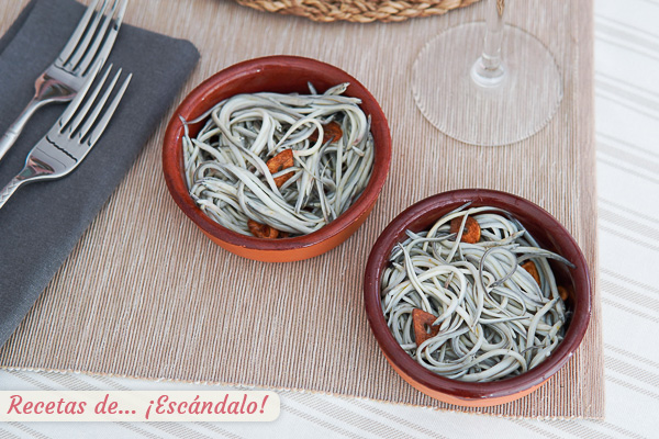 Como cocinar angulas al ajillo. Receta tradicional y muy facil