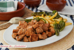 Raxo gallego, el rico plato de lomo de cerdo con patatas y pimientos